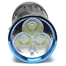 Cargar imagen en el visor de la galería, Linterna Olight X7R Marauder LED 12000 lúmenes recargable
